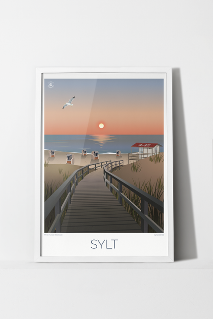 Sunset Westküste ist ein Sylt Poster für alle, die Sonnenuntergänge auf der Insel lieben. Warme Farben, Strandkörbe und Dünen der Sylter Westküste machen aus diesem Poster ein Stück Sylt für dein Zuhause.